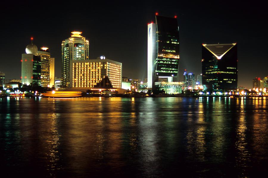 dhow cruise dubai