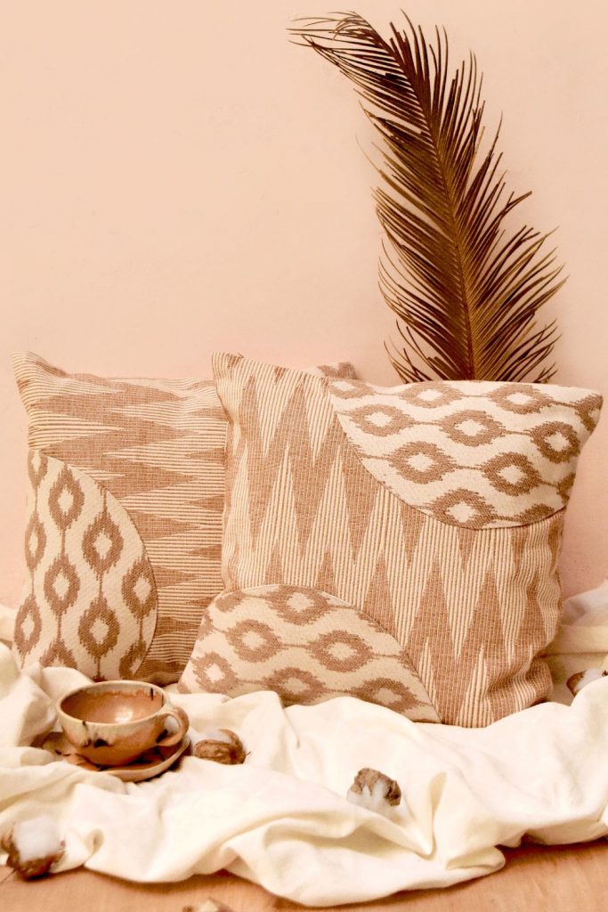 The Advantages of Using a Pillow or Handmade Cushions