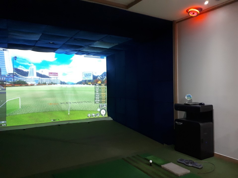 find a golf simulator