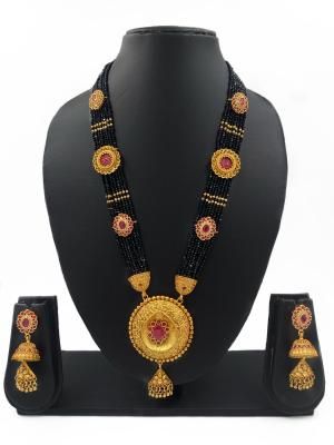 Indian wedding jewellery